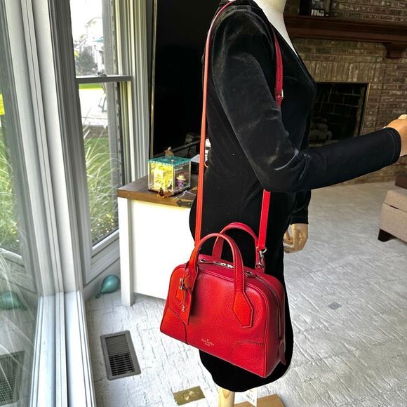 Louis Vuitton Dora Soft Bag Red - Picture 3 of 16
